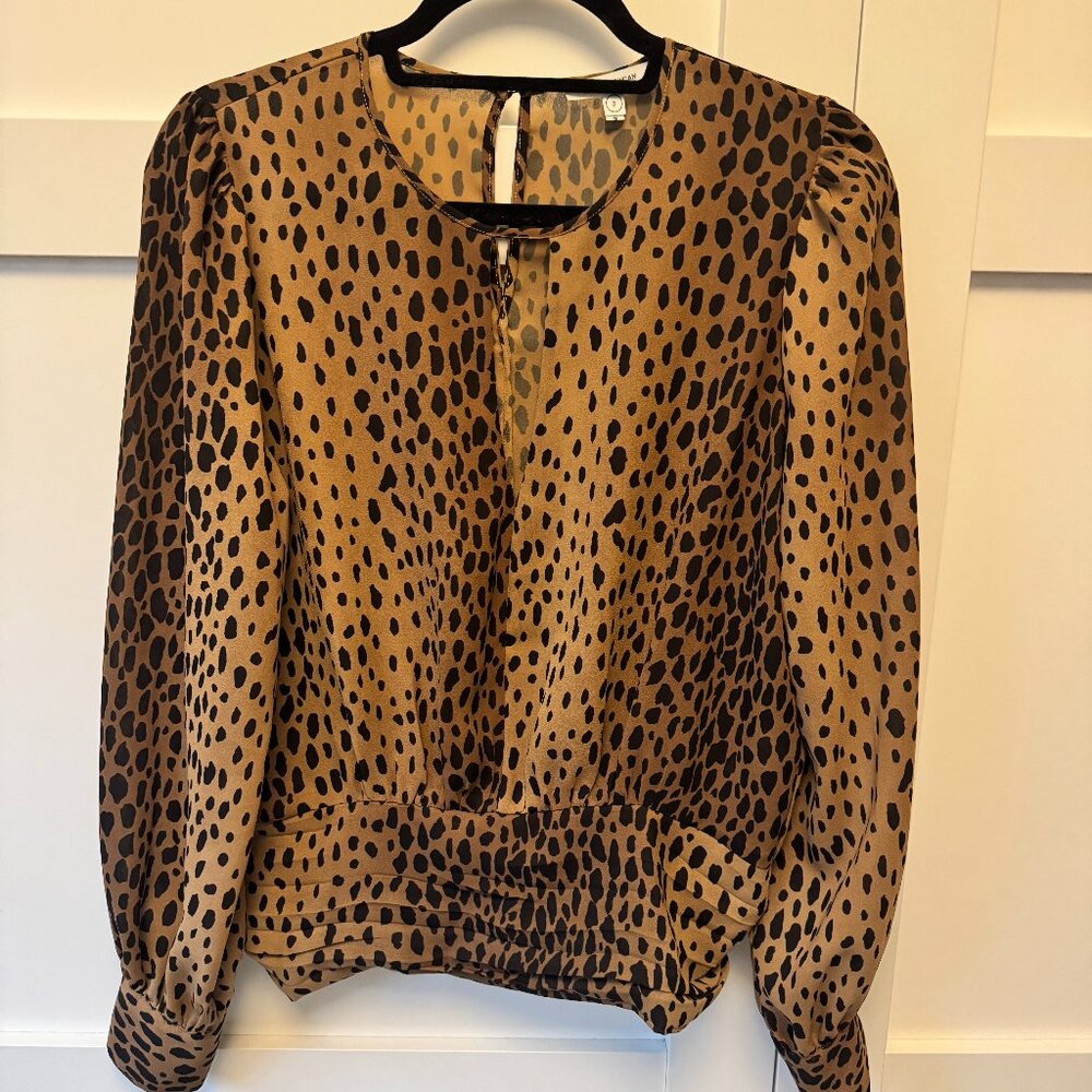 Good American Leopard Print Blouse Silk Feel Puff Sleeve